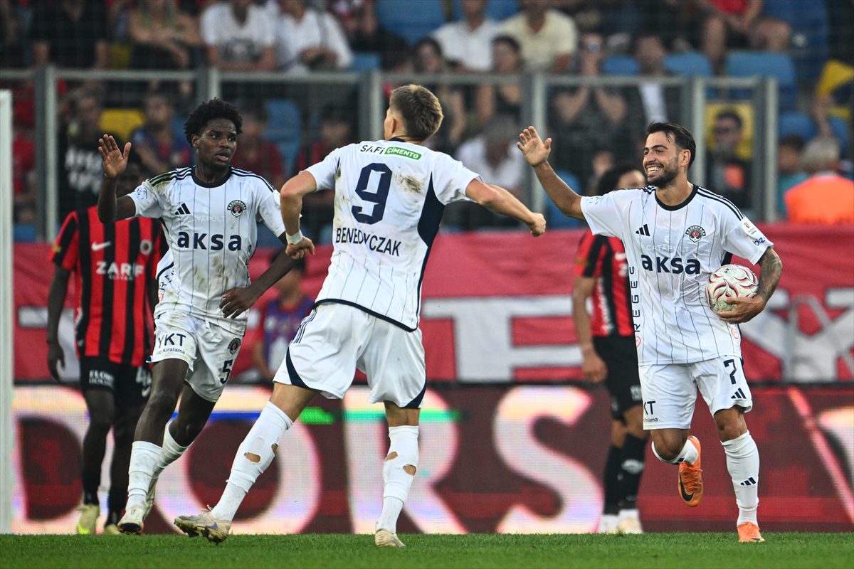 İnanılmaz son! Güven Yalçın 90+4'te Kasımpaşa'yı uçurdu