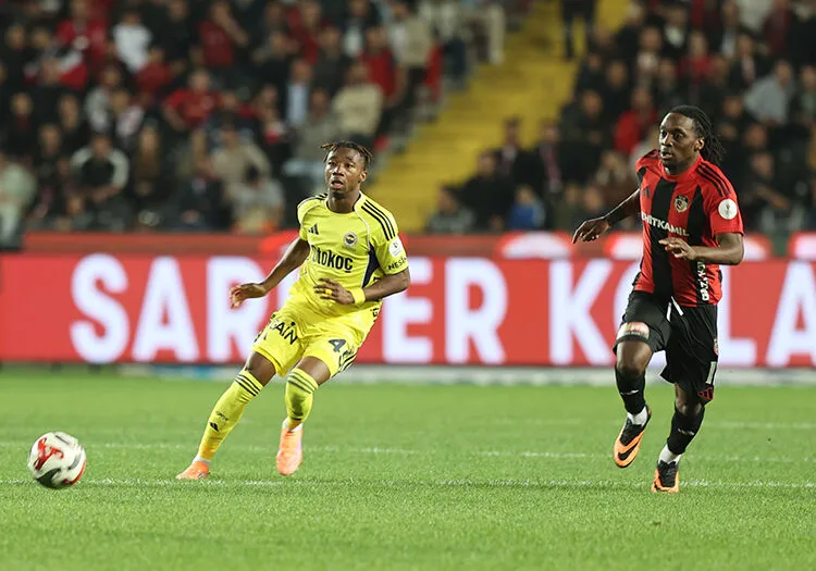 Fenerbahçe'de kartlar açıldı! Gaziantep'te işte ilk 11