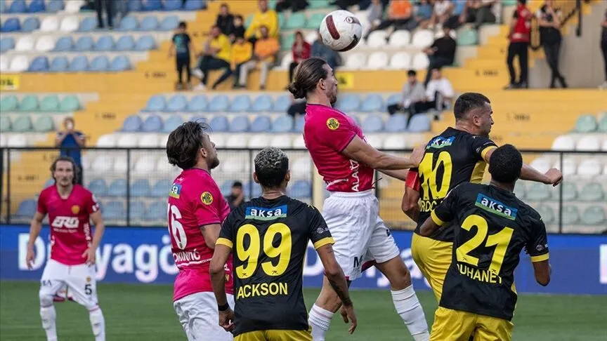 Maç sona erdi: İstanbulspor Manisaspor’u 1-0 mağlup etti
