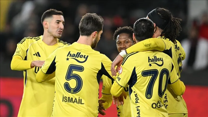 Kadıköy’de tarihi gece: Fenerbahçe devreyi 5-0 önde bitirdi