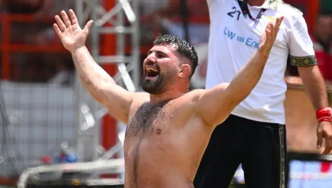Erkan Taş Tokat'ta başpehlivanlığa ulaştı!