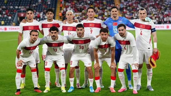 Türkiye-İtalya maçı öncesi kadro dışındaki isimler ve beklenen ilk 11