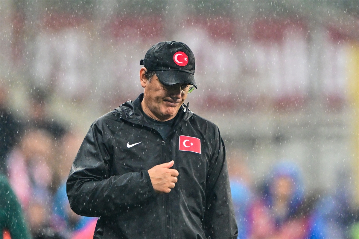 Bursa ayağa kalktı! Montella ve TFF'ye istifa çağrısı