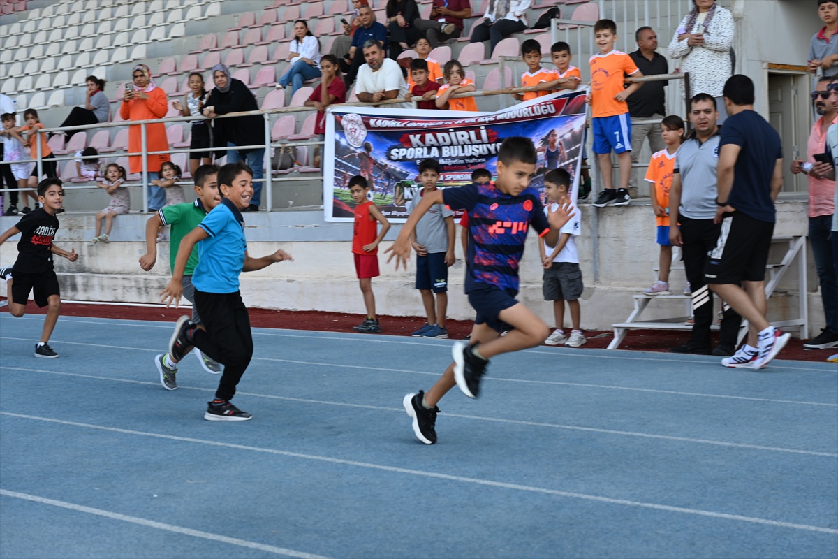 Osmaniye Kadirli'de atletizm şenliği yapıldı