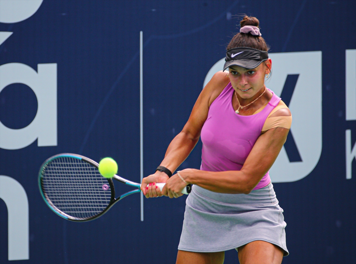 WTA 125 Adana Open'da Melisa Ercan ile Lola Radivojevic son 32 turunda karşılaştı