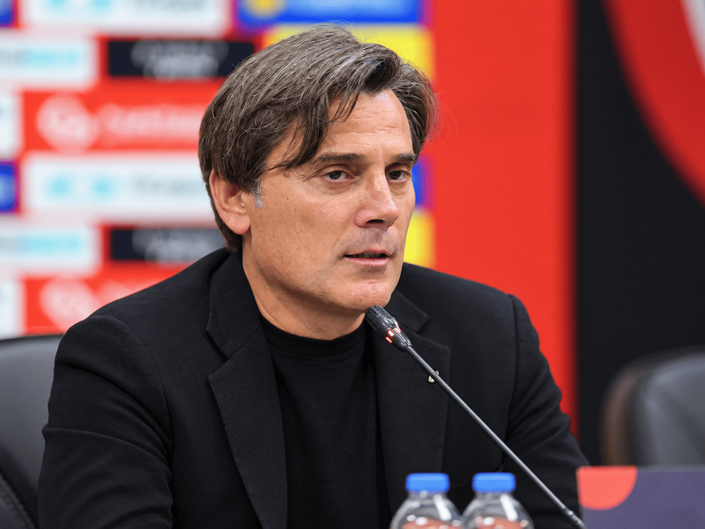 Montella 330 bin euroluk alacağından vazgeçti