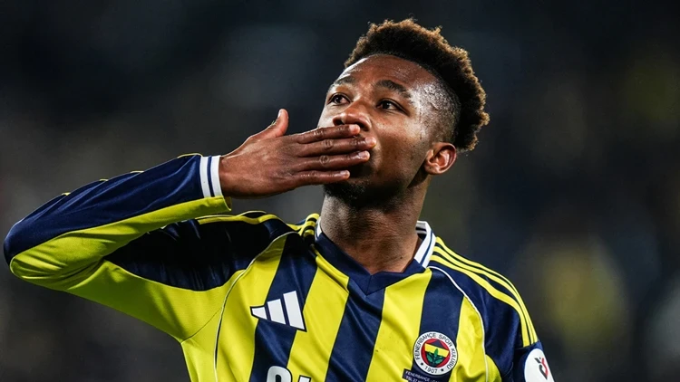 Fenerbahçe'de Nene için ayrılık iddiası: Gözler İsmail Kartal'da
