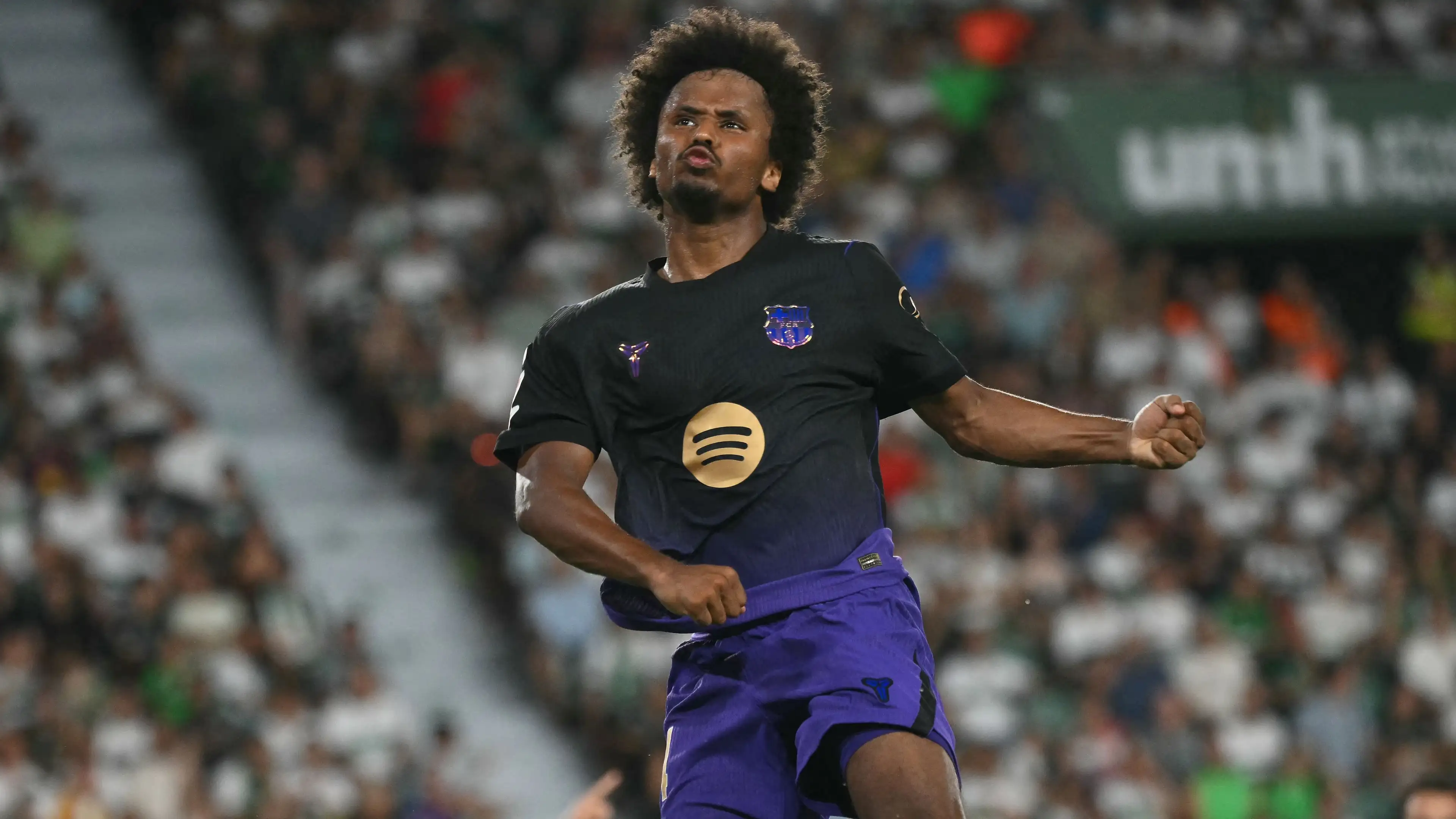 Galatasaray'a gol atan Adeyemi'den Tarkan sürprizi