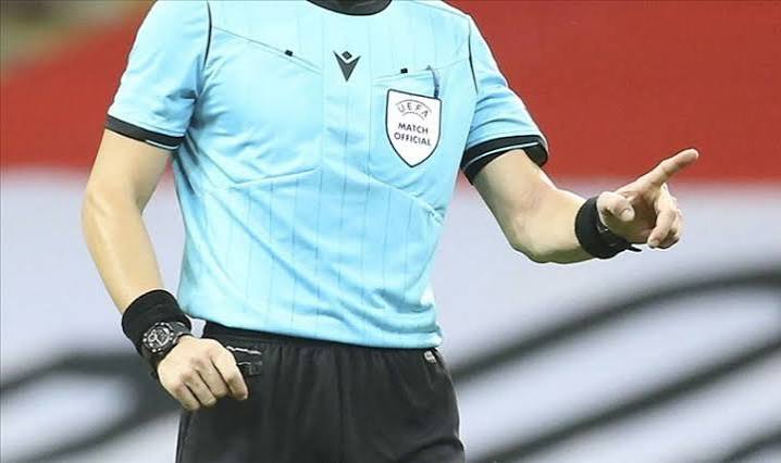 UEFA'dan Türk hakemlere önemli görev! Üç isim açıklandı
