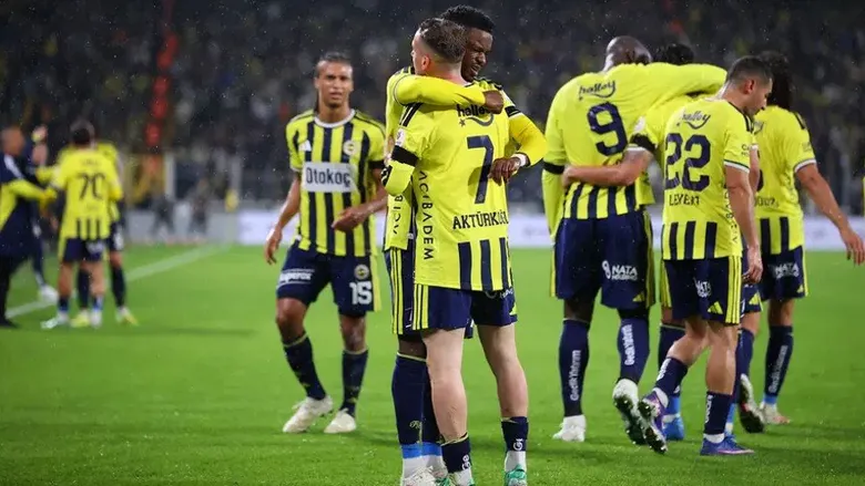 Fenerbahçe-Slavia Prag maçı şifresiz mi? İşte yayın bilgileri