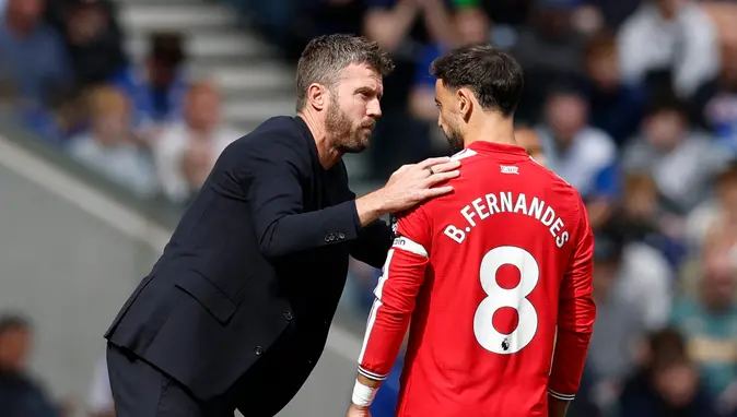 Manchester United'da Fernandes'ten Carrick'e eleştiri